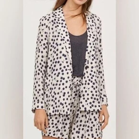 Anna Glover x H&M Jackets & Blazers - Anna Glover X H&M White Moth Polka Print Blazer Size 2